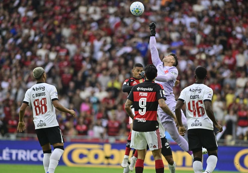 Clubes de Brasil podrán adelantar su taquilla con un fondo de R$500 millones